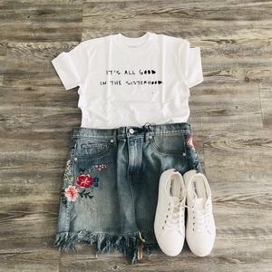 Graphic Slim Crew Neck Tee